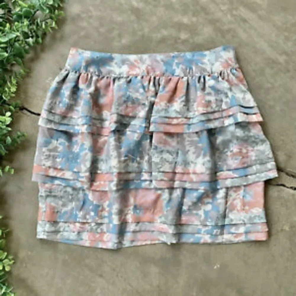 Urban Outfitters Kimchi Blu Watercolor Multicolored Tiered Skirt Women's Size 4.